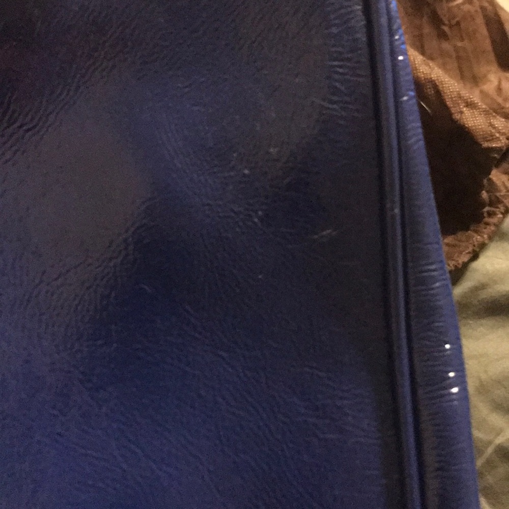 HOBO Handbag - Picture 5 of 8